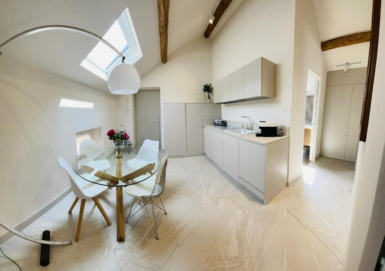 Lake Como Skyview Luaran gambar